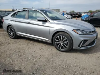 2025 Volkswagen Jetta SE with VIN 3VWEX7BU7SM031155, listed as a Copart auction lot 47202095 with 110 mi miles and Salvage Title. Bid and sale history available at carsss.com. Image 4.