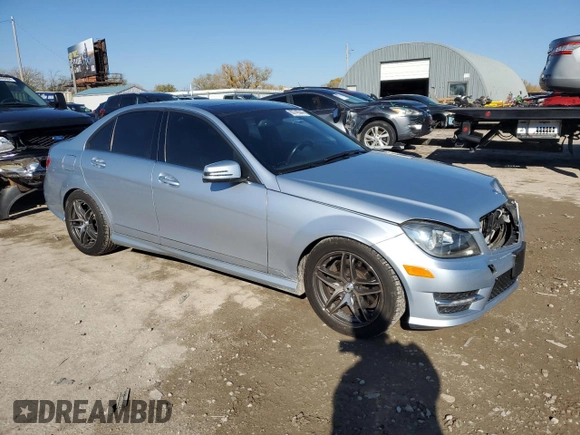 2013 Mercedes-Benz C 300 Sport with VIN WDDGF8AB9DA756931, listed as a Copart auction lot 80746344 with 86,982 mi miles and Salvage title. Bid and sale history available at DreamBid. Image 4.