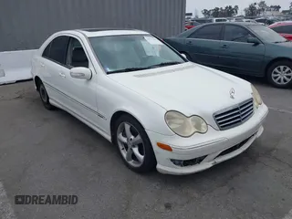 2005 Mercedes-Benz C 230 Kompressor с VIN WDBRF40J45F716960, выставлен на аукционе IAAI как лот 42773363 с пробегом 270 603 миль миль и . История ставок и продаж доступна на DreamBid. Изображение 1.