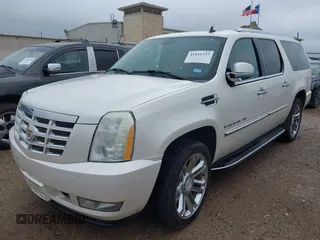 2007 Cadillac Escalade ESV with VIN 1GYFK66887R202024, listed as a IAAI auction lot 41841337 with 185,085 mi miles and . Bid and sale history available at DreamBid. Image 2.