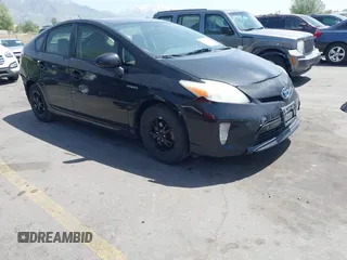 2013 Toyota Prius One z VIN JTDKN3DUXD5658927, wystawiony jako IAAI lot #42236538 z przebiegiem 216 349 mil mil oraz . Historia ofert i sprzedaży dostępna na DreamBid. Obrazek 1.