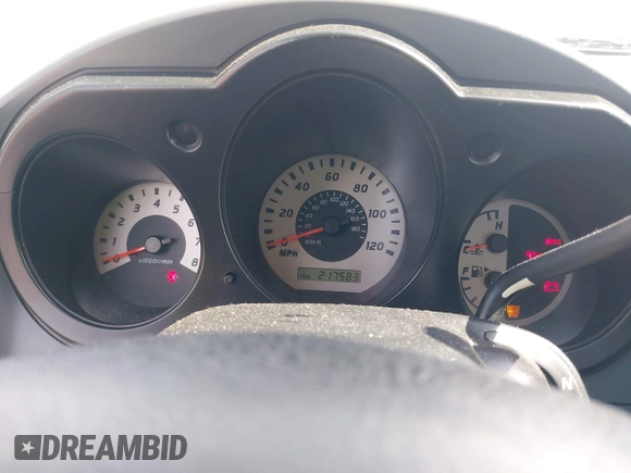 2004 Nissan Frontier XE z VIN 1N6DD26T74C456243, wystawiony jako IAAI lot #42254358 z przebiegiem 217 583 mil mil oraz . Historia ofert i sprzedaży dostępna na DreamBid. Obrazek 7.