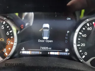 2018 Jeep Renegade Trailhawk with VIN ZACCJBCB9JPG76350, listed as a IAAI auction lot 40249880 with 74,926 mi miles. Bid and sale history available at carsss.com. Image 7.