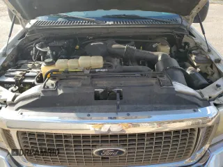2002 Ford Excursion Limited with VIN 1FMNU43S02EA53250, listed as a Copart auction lot 64440355 with 229,939 mi miles and Clean title. Bid and sale history available at DreamBid. Image 12.