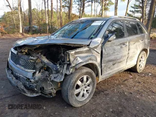 2012 Kia Sorento LX with VIN 5XYKTDA23CG243663, listed as a IAAI auction lot 41160965 with 113,317 mi miles. Bid and sale history available at carsss.com. Image 18.