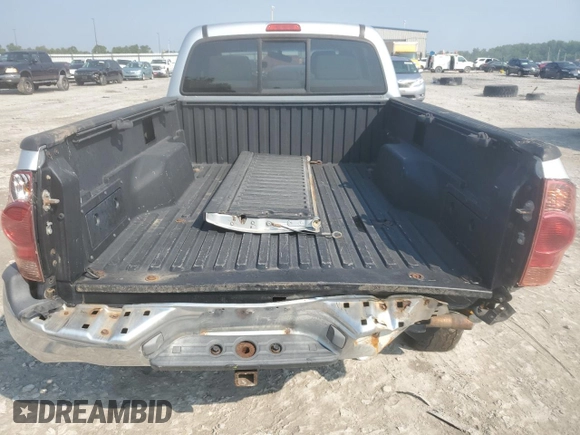 2005 Toyota Tacoma with VIN 5TEMU52N35Z040382, listed as a Copart auction lot 59977195 with 325,475 mi miles and Salvage title. Bid and sale history available at DreamBid. Image 6.