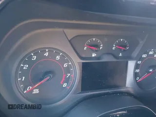 2018 Chevrolet Camaro 1LT z VIN 1G1FB1RS9J0124311, wystawiony jako IAAI lot #41399583 z przebiegiem Nie podano mil oraz . Historia ofert i sprzedaży dostępna na DreamBid. Obrazek 7.