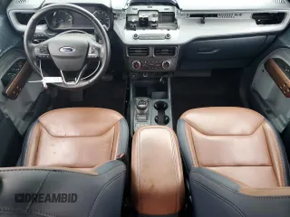 2024 Ford Maverick Lariat z VIN 3FTTW8M33RRA48670, wystawiony jako Copart lot #56179775 z przebiegiem 27 727 mil mil oraz Szkoda całkowita • Salvage title. Historia ofert i sprzedaży dostępna na DreamBid. Obrazek 8.