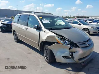 2006 Toyota Sienna CE with VIN 5TDZA23CX6S537308, listed as a IAAI auction lot 40652615 with 141,684 mi miles. Bid and sale history available at carsss.com. Image 1.