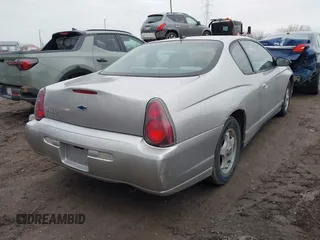 2005 Chevrolet Monte Carlo LS with VIN 2G1WW12E459212882, listed as a IAAI auction lot 41564084 with 238,585 mi miles. Bid and sale history available at carsss.com. Image 4.