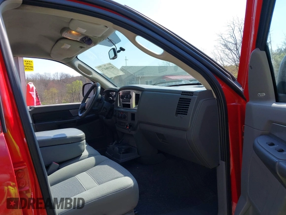 2008 Dodge 2500 ST with VIN 3D7KS28D786192388, listed as a IAAI auction lot 42106071 with 225,346 mi miles. Bid and sale history available at carsss.com. Image 5.