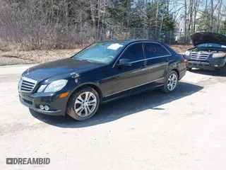 2011 Mercedes-Benz E-Class E 350 Luxury with VIN WDDHF8HB2BA433473, listed as a IAAI auction lot 41968313 with 140,113 mi miles. Bid and sale history available at carsss.com. Image 2.