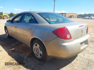 2007 Pontiac G6 1SV Value Leader with VIN 1G2ZF58BX74101840, listed as a IAAI auction lot 41812465 with 1 mi miles. Bid and sale history available at carsss.com. Image 3.