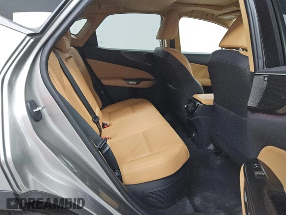 2024 Lexus NX 350h Luxury z VIN 2T2HKCEZ1RC028250, wystawiony jako Copart lot #43834705 z przebiegiem 13 569 mil mil oraz Czysty tytuł • Clean title. Historia ofert i sprzedaży dostępna na DreamBid. Obrazek 10.