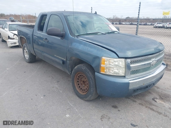 2007 Chevrolet Silverado 1500 LT w/1LT with VIN 1GCEC19J37Z506569, listed as a IAAI auction lot 41471252 with 258,178 mi miles. Bid and sale history available at carsss.com. Image 1.