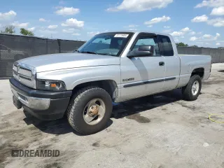 2001 Dodge 1500 z VIN 1B7HC13ZX1J527940, wystawiony jako Copart lot #51115685 z przebiegiem 160 994 mil mil oraz Szkoda całkowita • Salvage title. Historia ofert i sprzedaży dostępna na DreamBid. Obrazek 1.