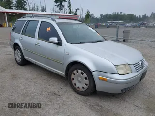 2005 Volkswagen Jetta z VIN WVWRR61J95W041321, wystawiony jako IAAI lot #42441348 z przebiegiem Nie podano mil oraz . Historia ofert i sprzedaży dostępna na DreamBid. Obrazek 1.