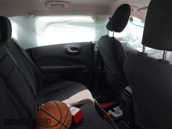 2019 Jeep Compass Sport с VIN 3C4NJCAB2KT614851, выставлен на аукционе IAAI как лот 42554192 с пробегом Не указан миль и . История ставок и продаж доступна на DreamBid. Изображение 8.