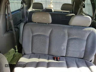 2005 Dodge Caravan SE z VIN 1D4GP24R15B126087, wystawiony jako Copart lot #58753005 z przebiegiem 216 010 mil mil oraz Szkoda całkowita • Salvage title. Historia ofert i sprzedaży dostępna na DreamBid. Obrazek 10.