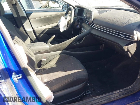 2024 Hyundai Elantra SE with VIN KMHLL4DG3RU848717, listed as a IAAI auction lot 41942375 with 7,879 mi miles and . Bid and sale history available at DreamBid. Image 5.