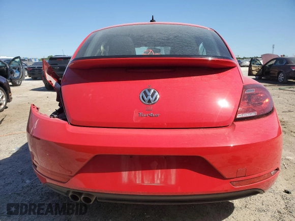 2019 Volkswagen Beetle S с VIN 3VWFD7AT9KM718059, выставлен на аукционе Copart как лот 53284925 с пробегом 54 910 миль миль и Списание • Salvage title. История ставок и продаж доступна на DreamBid. Изображение 6.