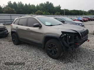 2017 Jeep Cherokee Trailhawk с VIN 1C4PJMBS0HW614556, выставлен на аукционе Copart как лот 59213445 с пробегом 135 533 миль миль и Чистый • Clean title. История ставок и продаж доступна на DreamBid. Изображение 4.