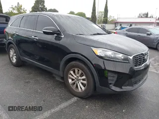 2019 Kia Sorento LX with VIN 5XYPG4A36KG568969, listed as a IAAI auction lot 41922267 with 80,176 mi miles. Bid and sale history available at carsss.com. Image 1.