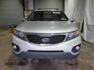2013 Kia Sorento LX with VIN 5XYKTCA69DG331275, listed as a Copart auction lot 48147505 with 103,582 mi miles and Clean Title. Bid and sale history available at carsss.com. Image 5.