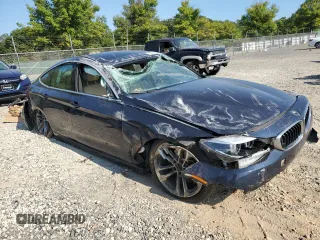 2018 BMW 3 Series 330i xDrive with VIN WBA8Z9C55JB220144, listed as a Copart auction lot 70318254 with 72,145 mi miles and Salvage Title. Bid and sale history available at carsss.com. Image 4.