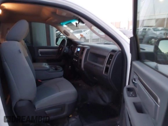 2013 Ram 1500 Tradesman z VIN 3C6JR6DT8DG504967, wystawiony jako IAAI lot #41001788 z przebiegiem 146 747 mil mil oraz . Historia ofert i sprzedaży dostępna na DreamBid. Obrazek 5.