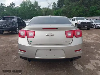 2015 Chevrolet Malibu LTZ with VIN 1G11F5SL0FF110827, listed as a IAAI auction lot 41932211 with 117,251 mi miles. Bid and sale history available at carsss.com. Image 17.