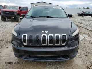 2015 Jeep Cherokee Sport z VIN 1C4PJLAB2FW707068, wystawiony jako Copart lot #51843175 z przebiegiem 203 785 mil mil oraz Nie do naprawy • Non repairable. Historia ofert i sprzedaży dostępna na DreamBid. Obrazek 5.