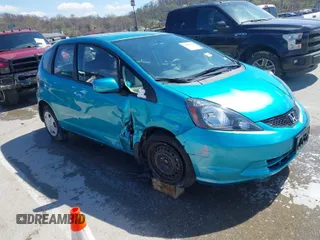2013 Honda Fit with VIN JHMGE8H31DC061809, listed as a IAAI auction lot 41884724 with 10,713 mi miles. Bid and sale history available at carsss.com. Image 1.