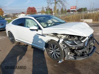 2020 Volkswagen Arteon z VIN WVWDR7AN9LE016781, wystawiony jako IAAI lot #40735786 z przebiegiem 45 233 mil mil oraz . Historia ofert i sprzedaży dostępna na DreamBid. Obrazek 1.