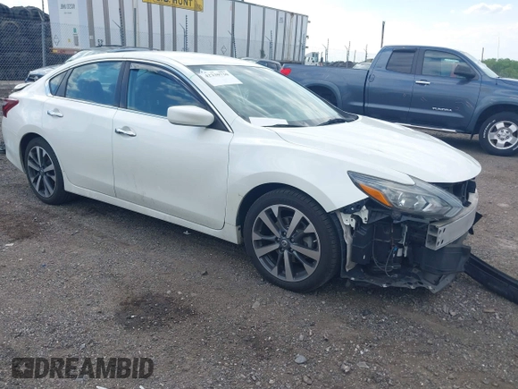 2017 Nissan Altima SR z VIN 1N4AL3AP5HC193030, wystawiony jako IAAI lot #42230730 z przebiegiem 93 001 mil mil oraz . Historia ofert i sprzedaży dostępna na DreamBid. Obrazek 1.
