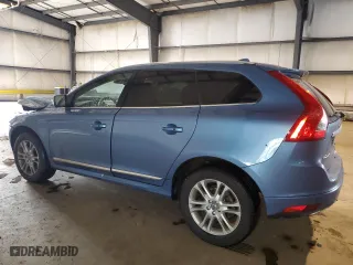 2016 Volvo XC60 T5 Platinum with VIN YV4612RM6G2809121, listed as a Copart auction lot 82032584 with 95,723 mi miles and Salvage Title. Bid and sale history available at carsss.com. Image 2.