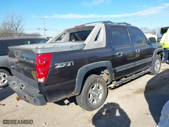 2005 Chevrolet Avalanche Z71 with VIN 3GNEK12Z35G272098, listed as a IAAI auction lot 41389396 with 298,490 mi miles. Bid and sale history available at carsss.com. Image 4.