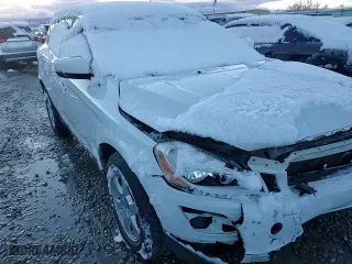 2011 Volvo XC60 3.2L with VIN YV4952DL9B2162335, listed as a Copart auction lot 48725495 with 127,859 mi miles and Salvage Title. Bid and sale history available at carsss.com. Image 12.