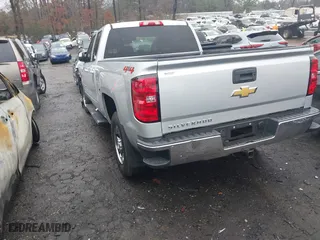2018 Chevrolet Silverado 1500 LT with VIN 1GCVKREH6JZ360826, listed as a IAAI auction lot 41423923 with 158,170 mi miles. Bid and sale history available at carsss.com. Image 3.