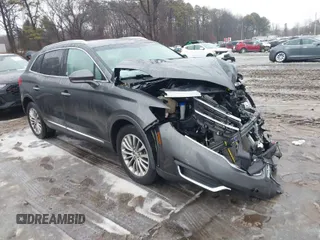 2018 Lincoln MKX Select with VIN 2LMPJ8KR9JBL17605, listed as a IAAI auction lot 41519841 with 44,143 mi miles. Bid and sale history available at carsss.com. Image 1.