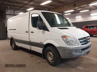 2011 Mercedes-Benz Sprinter Cargo with VIN WD3PE7CC6B5586380, listed as a IAAI auction lot 42162152 with 184,199 mi miles. Bid and sale history available at carsss.com. Image 1.