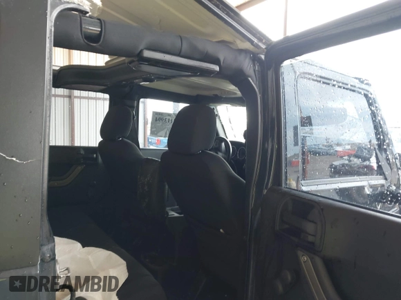 2016 Jeep Wrangler Unlimited Freedom с VIN 1C4BJWDG9GL319356, выставлен на аукционе IAAI как лот 42113994 с пробегом Не указан миль и . История ставок и продаж доступна на DreamBid. Изображение 8.