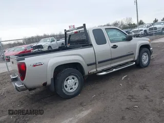 2004 GMC Canyon SLE Z71 with VIN 1GTDT196248107595, listed as a IAAI auction lot 41791475 with 107,172 mi miles. Bid and sale history available at carsss.com. Image 4.