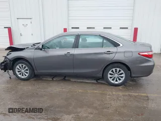 2017 Toyota Camry XLE z VIN 4T1BF1FK3HU374219, wystawiony jako IAAI lot #41502142 z przebiegiem 17 837 mil mil oraz . Historia ofert i sprzedaży dostępna na DreamBid. Obrazek 15.