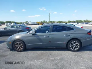 2020 Hyundai Sonata SEL z VIN 5NPEF4JA4LH060325, wystawiony jako IAAI lot #41957739 z przebiegiem 81 048 mil mil oraz . Historia ofert i sprzedaży dostępna na DreamBid. Obrazek 15.
