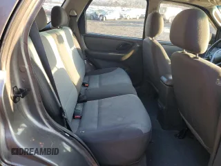 2004 Ford Escape XLS with VIN 1FMCU92134KB88319, listed as a Copart auction lot 84243494 with 158,052 mi miles and Salvage Title. Bid and sale history available at DreamBid. Image 12.