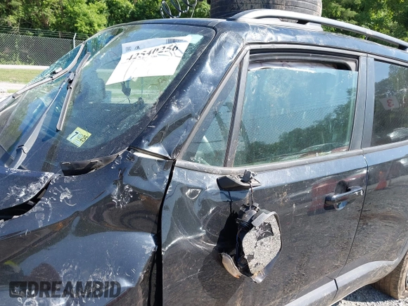 2018 Jeep Renegade Latitude z VIN ZACCJABB0JPJ07945, wystawiony jako IAAI lot #42540256 z przebiegiem 181 655 mil mil oraz . Historia ofert i sprzedaży dostępna na DreamBid. Obrazek 17.