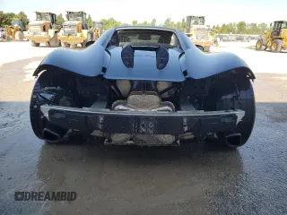 2019 McLaren 570S z VIN SBM13FAA1KW006404, wystawiony jako Copart lot #78088414 z przebiegiem 17 852 mil mil oraz Szkody całkowita. Historia ofert i sprzedaży dostępna na DreamBid. Obrazek 6.