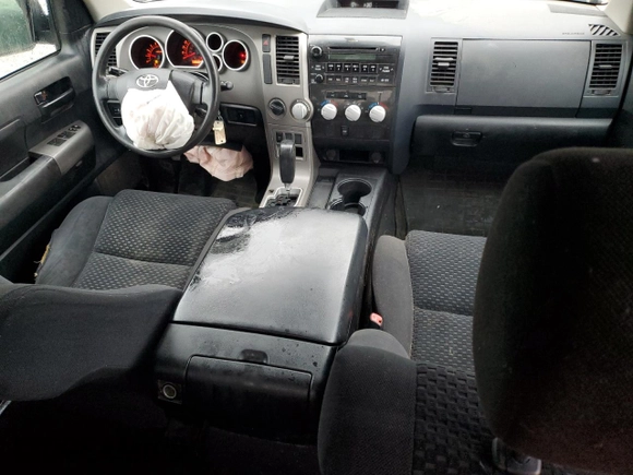 2013 Toyota Tundra z VIN 5TFUM5F19DX043560, wystawiony jako Copart lot #58563065 z przebiegiem 222 752 mil mil oraz Szkoda całkowita • Salvage title. Historia ofert i sprzedaży dostępna na DreamBid. Obrazek 8.