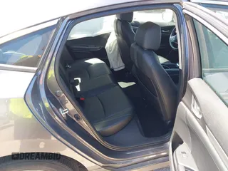2019 Honda Civic EX-L z VIN 19XFC1F70KE205694, wystawiony jako IAAI lot #41976645 z przebiegiem 43 653 mil mil oraz . Historia ofert i sprzedaży dostępna na DreamBid. Obrazek 8.
